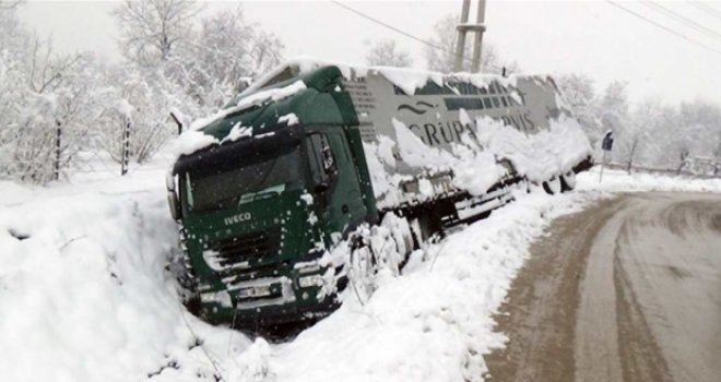 İstanbul yönü ulaşıma kapandı