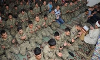 Askeri personele cuma namazı izni