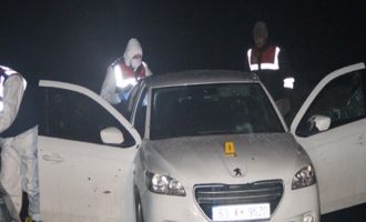 Şanlıurfa'da otomobil tarandı